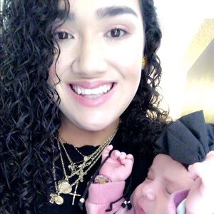 Meet your Posher, Maria